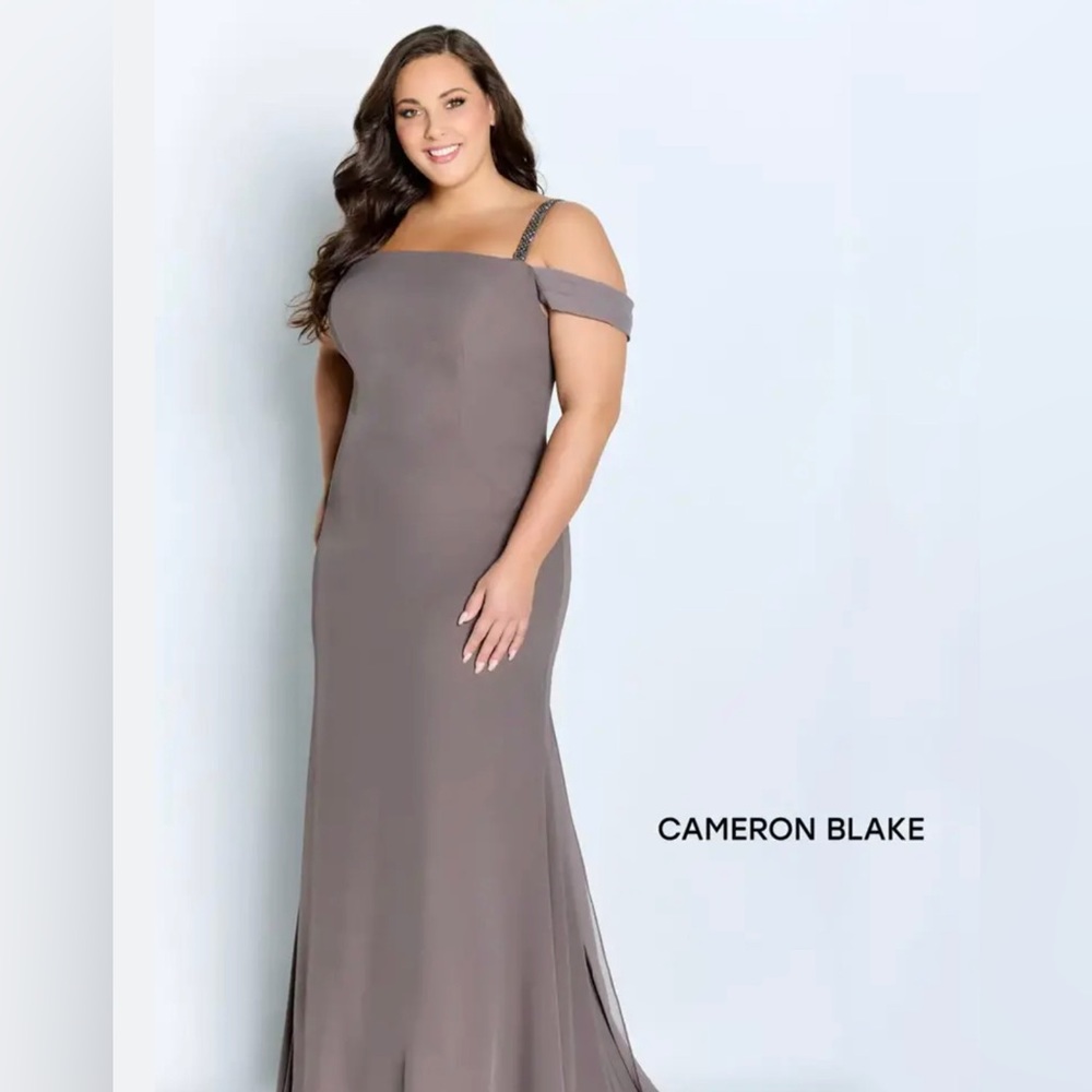 Cameron Blake Dress 221692
